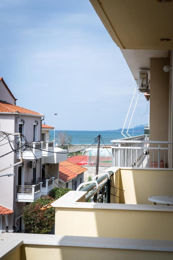 Koulas Luxury Apart By Homebrain Alejandrópolis Exterior foto